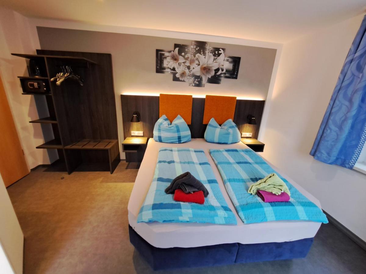 Gaestehaus Alpina เบิร์ชเทสกาเดน ภายนอก รูปภาพ